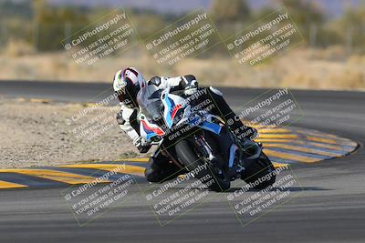 media/Dec-17-2022-SoCal Trackdays (Sat) [[224abd9271]]/Turn 7 Set 1 (1125am)/